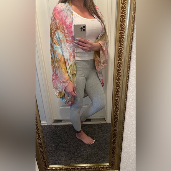 COPY - 🆕 Rayon Cocoon Wrap Shawl Ice Dye Tie Dye - Picture 8 of 8